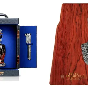 Gun Slinger Bundle – Doc Holliday 10-Year Bourbon Revolver Set & Ducks Unlimited 10-Year Kentucky Bourbon Original